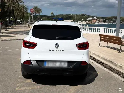 Usado Renault Kadjar Intens 130 CV (95 kW) 2016 Blanco SUV