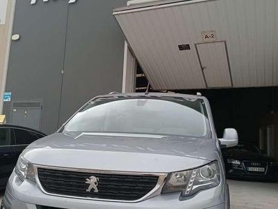 Usado Peugeot Rifter Allure 102 CV (75 kW) 2020 Gris Monovolumen