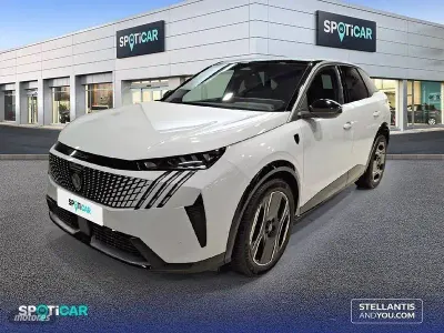 Usado Peugeot e-3008 GT 157 kW (214 CV) 2024 Blanco SUV
