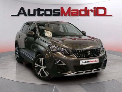 Usado Peugeot 3008 Allure 130 CV (95 kW) 2020 Gris / plata SUV
