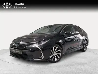 Usado Toyota Corolla Style 122 CV (89 kW) 2022 Negro Berlina