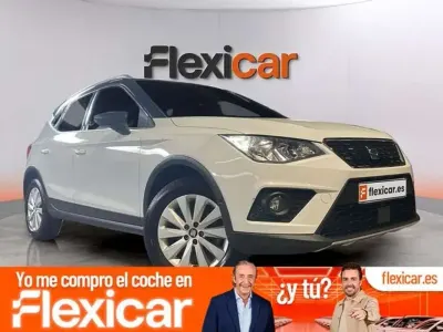 Usado Seat Arona Ecomotive 95 CV (69 kW) 2020 Blanco SUV