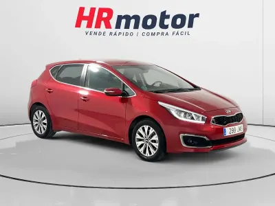 Käytetty Kia Ceed 90 HP (66 kW) 2016 Viistoperä
