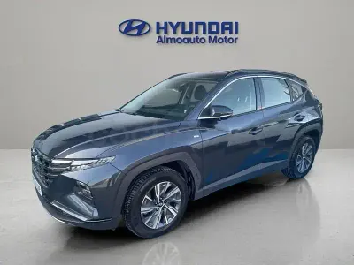 Usado Hyundai Tucson 150 CV (110 kW) 2022 Gris / plata SUV