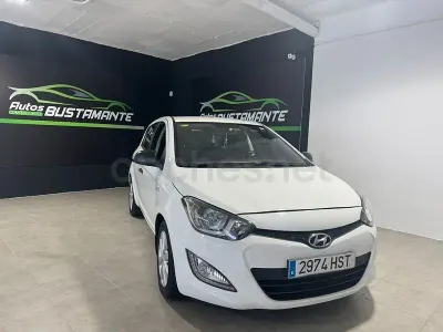 Usado Hyundai i20 GO! 90 CV (66 kW) 2013 Blanco Utilitario