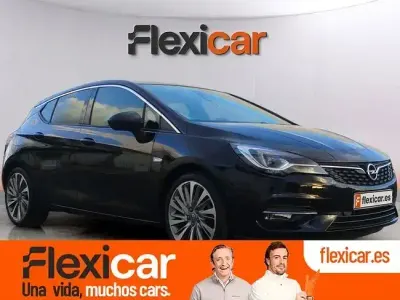 Usado Opel Astra Elegance 145 CV (106 kW) 2019 Negro Berlina