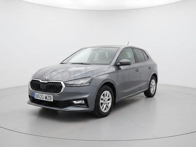 Usado Skoda Fabia Selection 95 CV (69 kW) 2025 Gris / plata Utilitario