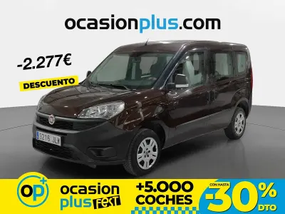 Usado Fiat Doblò Pop 90 HP (66 kW) 2016 Castanho Monovolume