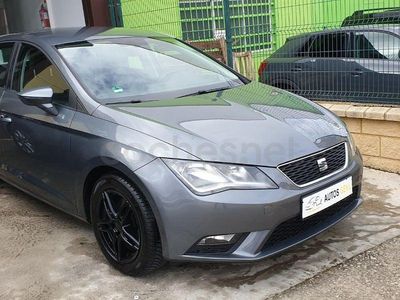 Usado Seat Leon Style 150 CV (110 kW) 2015 Gris / plata Berlina