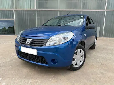 Usado Dacia Sandero Lauréate 75 CV (55 kW) 2011 Azul Berlina
