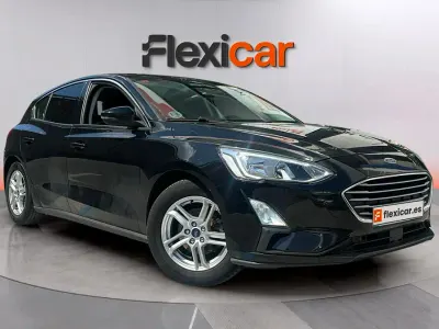 Usado Ford Focus Active 125 CV (91 kW) 2019 Negro Berlina