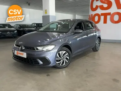 Usado VW Polo Life 95 CV (69 kW) 2022 Gris Utilitario