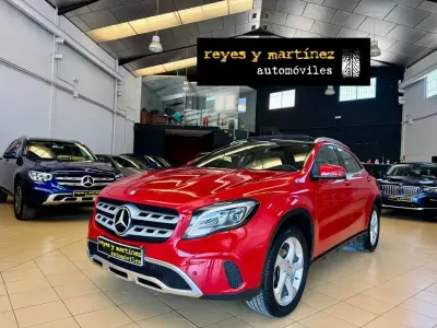 Usado Mercedes GLA200 136 CV (100 kW) 2017 Rojo SUV