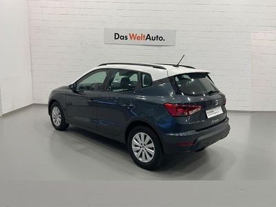 Usado Seat Arona Style 110 CV (80 kW) 2024 Gris SUV
