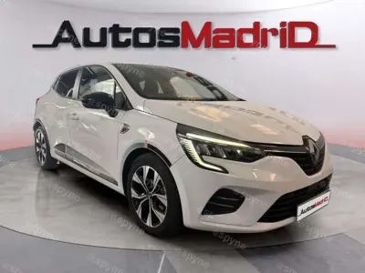 Używany Renault Clio V LIMITED 91 KM (66 kW) 2021 Biały Hatchback