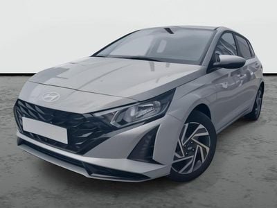 Nuevo Hyundai i20 90 CV (66 kW) 2026 Gris lumen Utilitario