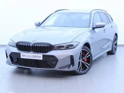 Usado BMW 330e Comfort Edition 292 CV (214 kW) 2025 Gris Familiar