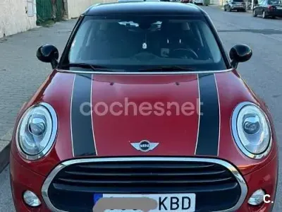 Usado Mini Cooper 136 CV (100 kW) 2017 Rojo Utilitario