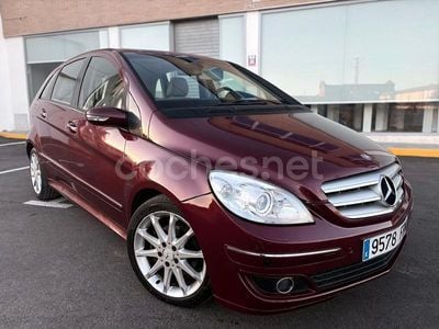 Mercedes B200
