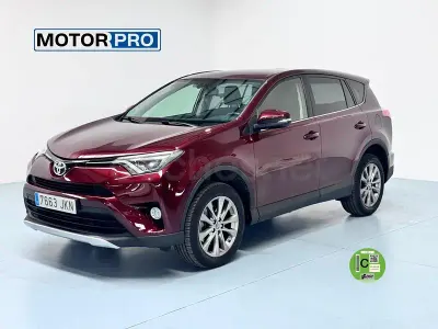 Usado Toyota RAV4 Advance 143 CV (105 kW) 2015 Granate SUV
