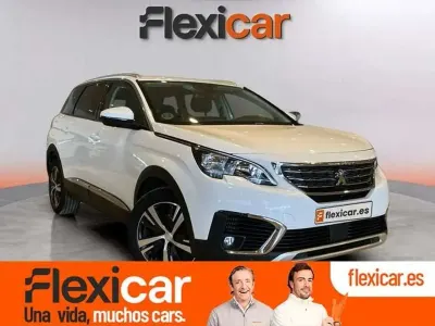 Usado Peugeot 5008 Allure 131 CV (96 kW) 2018 Blanco SUV