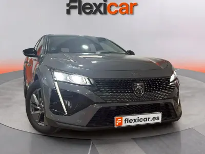 Usado Peugeot 408 Allure 145 CV (106 kW) 2025 Gris SUV