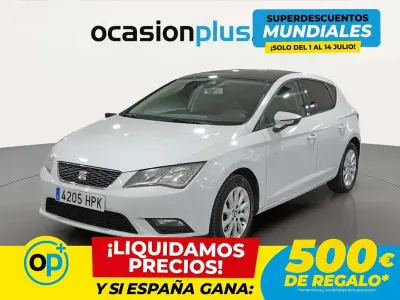 Usado Seat Leon Style 122 CV (89 kW) 2013 Blanco Utilitario