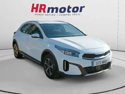Usado Kia XCeed 141 CV (103 kW) 2023 Blanco SUV
