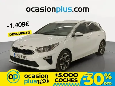 Usado Kia Ceed 140 CV (102 kW) 2019 Blanco Utilitario