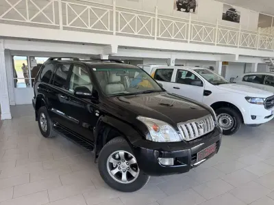 Używany Toyota Land Cruiser 173 KM (127 kW) 2009 Czarny SUV