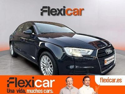 Usado Audi A3 116 CV (85 kW) 2018 Azul Berlina