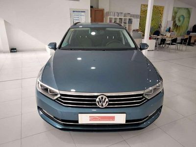 Azul Usado 2017 VW Passat Advance Familiar | 17.500 € (Precio justo)