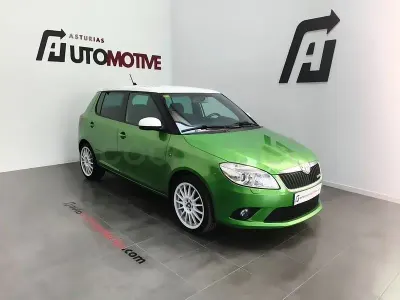Usado Skoda Fabia RS 180 CV (132 kW) 2012 Verde Berlina