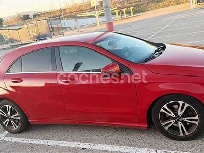 Usado Mercedes A200 Urban 136 CV (100 kW) 2014 Rojo Berlina
