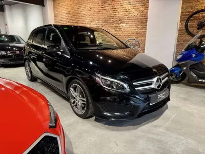 Occasion Mercedes B180 122 PK (89 kW) 2017 Zwart MPV