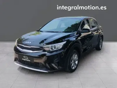 Usado Kia Stonic 84 CV (61 kW) 2022 Otro SUV