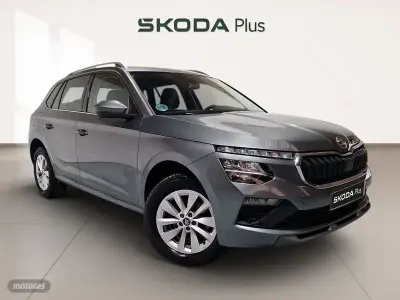 Usado Skoda Kamiq 2025 Gris / plateado SUV