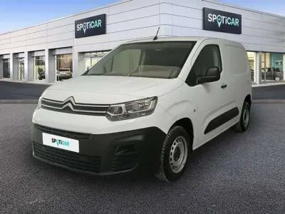 Usado Citroën Berlingo 102 CV (75 kW) 2022 Blanco Monovolumen