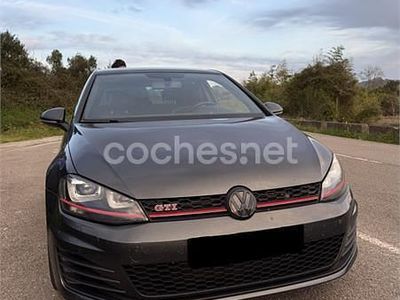 Usado VW Golf VII GTI 230 CV (169 kW) 2014 Gris / plata Berlina