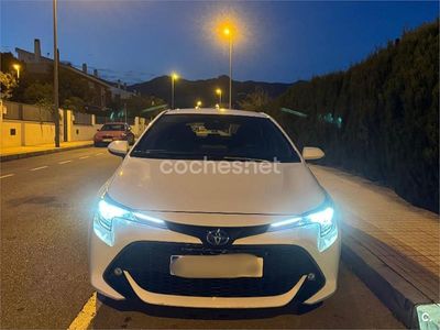 Usado Toyota Corolla Active 122 CV (89 kW) 2022 Blanco Berlina