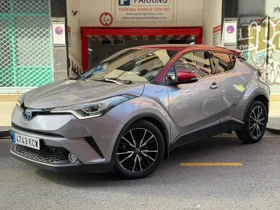 Usado Toyota C-HR Advance 122 CV (89 kW) 2017 Gris / plata SUV