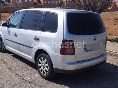 Usado VW Touran Edition 105 CV (77 kW) 2007 Gris / plata Monovolumen