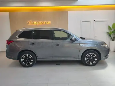 Usado Mitsubishi Outlander P-HEV