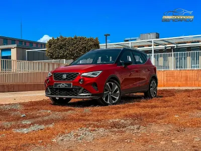 Usado Seat Arona FR 116 CV (85 kW) 2025 Rojo SUV