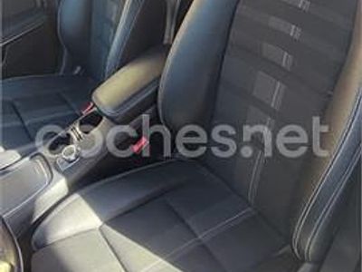Usado Mercedes GLA200 136 CV (100 kW) 2018 Blanco SUV