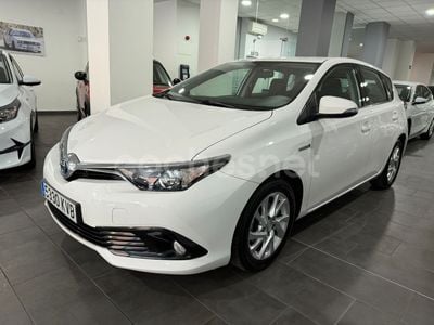 Toyota Auris Hybrid