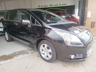 Usado Peugeot 5008 Allure 150 CV (110 kW) 2012 Negro Monovolumen