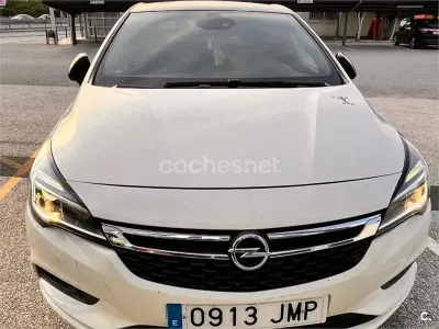 Usado Opel Astra Dynamic 110 CV (80 kW) 2016 Blanco Berlina