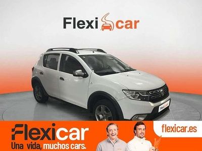 Usado Dacia Sandero Comfort 90 CV (66 kW) 2019 Blanco Utilitario