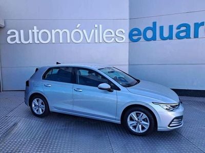 Plateado Usado 2022 VW Golf VIII Business Berlina | 18.800 € (Buen precio)